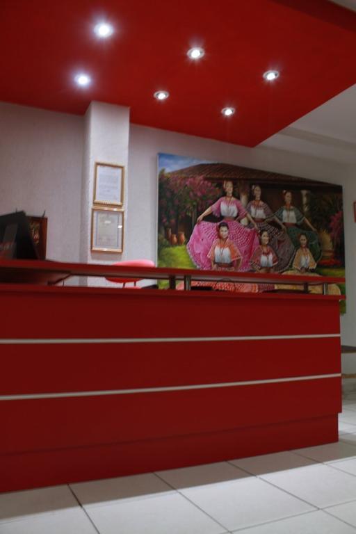 Hostal Casa Suiza Асунсион Екстериор снимка