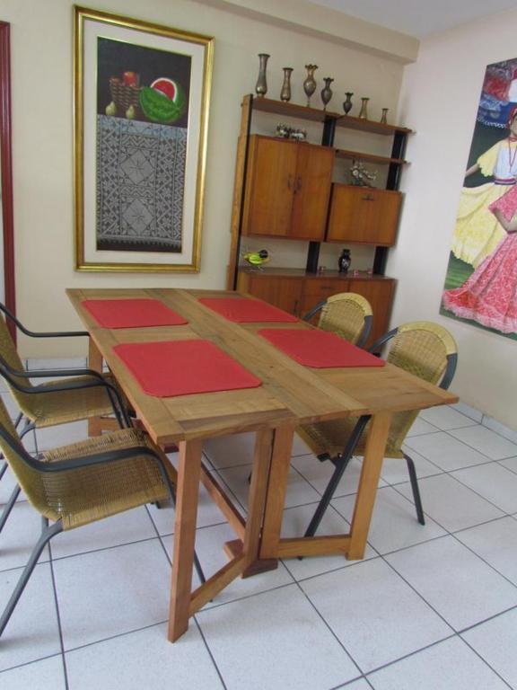 Hostal Casa Suiza Асунсион Екстериор снимка